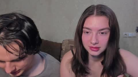 Snapshot of muuur_fam chatting on 10/20/25, 09:26 HEY online show from 10/20/25, 09:26