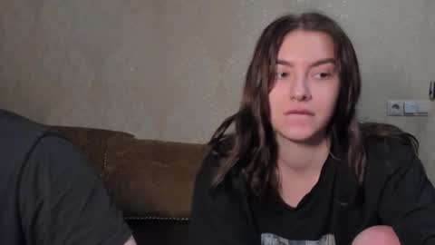 Snapshot of muuur_fam chatting on 11/04/25, 07:46 HEY online show from 11/04/25, 07:46