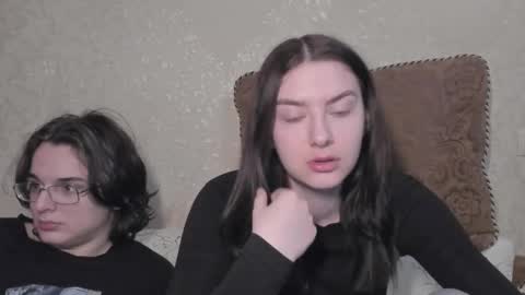 cute couple online show from 03/18/26, 02:04