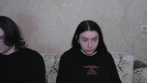 cute couple online show from 05/03/26, 05:19
