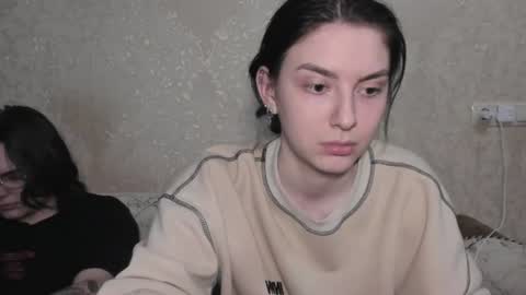 cute couple online show from 06/21/26, 10:23