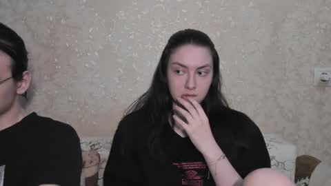 cute couple online show from 07/06/26, 06:54