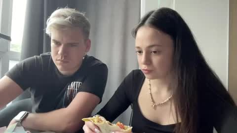 Snapshot of muzamiya chatting on 06/03/26, 04:12 Milana and Anton online show from 06/03/26, 04:12