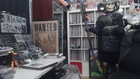 Snapshot of muziknerd chatting on 03/07/25, 01:31 Muziknerd online show from 03/07/25, 01:31