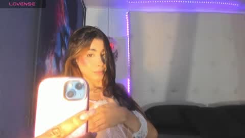 mxli_divine_ online show from 06/25/26, 03:05