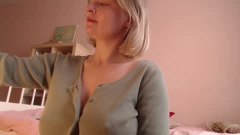 Hannah  welcome  online show from 09/15/25, 02:28