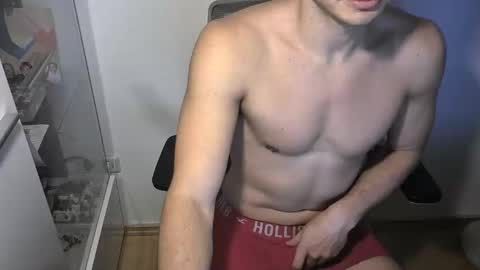 Snapshot of my_lovely_body chatting on 12/16/24, 04:16 my_lovely_body online show from 12/16/24, 04:16