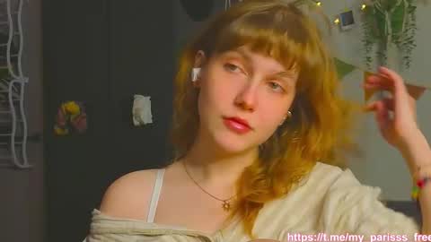 Snapshot of my_parisss chatting on 11/13/25, 03:33 PARIS online show from 11/13/25, 03:33