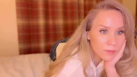 Mya-be Yours P online show from 12/25/24, 10:16
