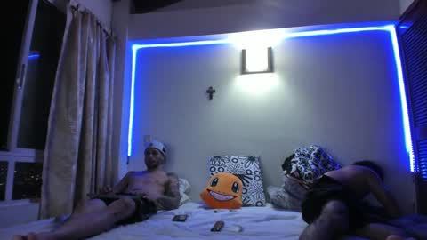 Snapshot of mybmx chatting on 09/25/25, 01:09 JUAN TORRES CREATURE online show from 09/25/25, 01:09