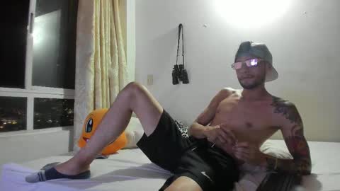 Snapshot of mybmx chatting on 11/08/25, 04:12 JUAN TORRES CREATURE online show from 11/08/25, 04:12