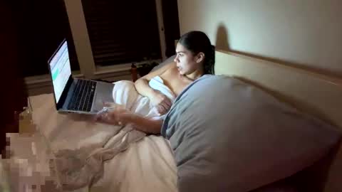 Snapshot of mycreamydreams chatting on 01/29/25, 04:15 mycreamydreams online show from 01/29/25, 04:15