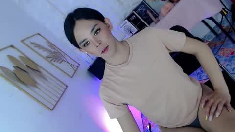 mydestiny_vinax online show from 12/16/25, 10:48