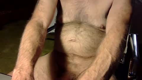 Snapshot of mydiboi chatting on 10/25/25, 05:26 r-glenn-01 online show from 10/25/25, 05:26