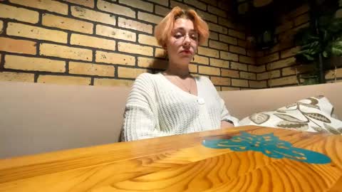 Esha online show from 09/23/25, 03:37