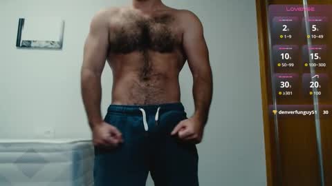 Snapshot of myhairymacho chatting on 11/19/25, 10:10 Juan OF myhairymacho online show from 11/19/25, 10:10