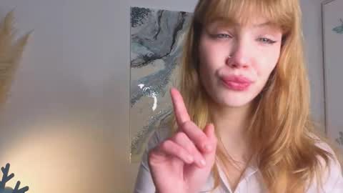 Snapshot of myismira chatting on 10/30/25, 04:14 Mira online show from 10/30/25, 04:14