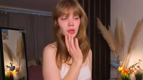 Snapshot of myismira chatting on 11/14/25, 04:22 Mira online show from 11/14/25, 04:22