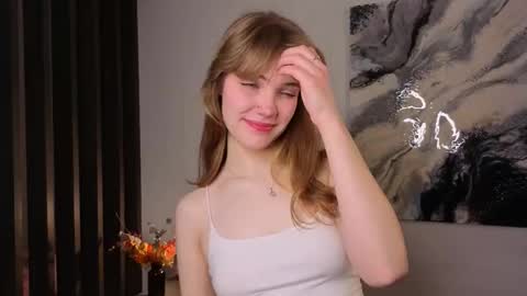 Snapshot of myismira chatting on 11/20/25, 04:23 Mira online show from 11/20/25, 04:23