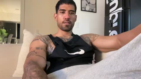Myke esthetic online show from 07/16/26, 03:23