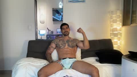 Myke esthetic online show from 07/26/26, 02:42