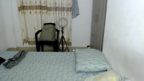 mike online show from 11/02/25, 09:28