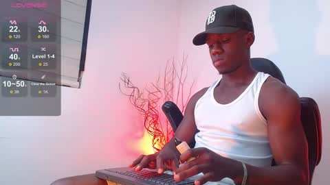 Mylo Wallace  online show from 01/22/25, 04:44