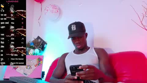 Mylo Wallace  online show from 03/06/25, 11:09