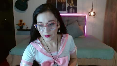 Snapshot of mylu_xx chatting on 03/30/26, 01:23 MYLU online show from 03/30/26, 01:23