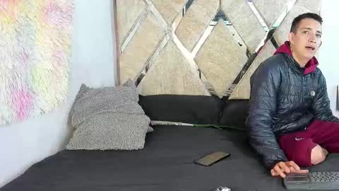 Snapshot of myluandjackhot chatting on 10/19/25, 12:28 Myluandjack online show from 10/19/25, 12:28