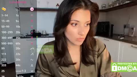 hey its Mel online show from 06/14/26, 06:32