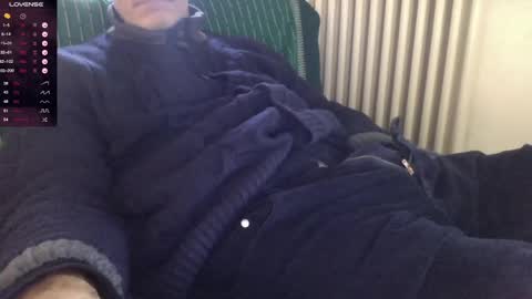 Bi sexy guy lovense hush is on private is open or password show tip if you like. online show from 12/27/24, 01:07