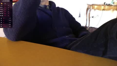 Bi sexy guy lovense hush is on private is open or password show tip if you like. online show from 12/30/24, 07:48