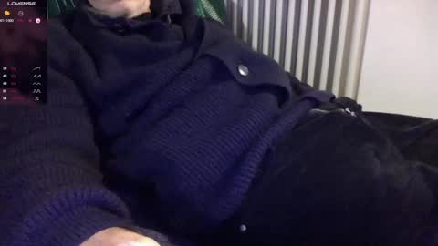 Bi sexy guy lovense hush is on private is open or password show tip if you like. online show from 12/30/24, 03:57