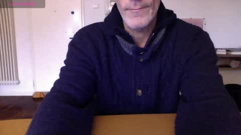 Bi sexy guy lovense hush is on private is open or password show tip if you like. online show from 12/17/25, 08:42