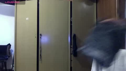 Bi sexy guy lovense hush is on private is open or password show tip if you like. online show from 07/28/26, 04:08