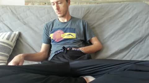 Snapshot of mynaughtyacct chatting on 11/03/25, 04:30 Felt like showing off online show from 11/03/25, 04:30