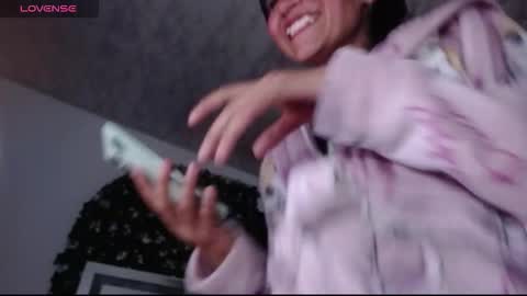 myomi online show from 12/15/25, 03:00