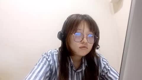 Chloe online show from 10/20/25, 06:30