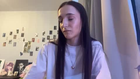 Snapshot of myrtiemcgivney chatting on 07/26/26, 09:11 Amelia online show from 07/26/26, 09:11
