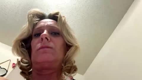 Soiwanttoummm online show from 11/06/25, 05:08