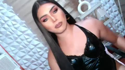 Snapshot of mysterious_diva chatting on 07/05/26, 02:57 SUPPORT GODDESS TRISHA AND DONT FORGET TO FOLLOW ME online show from 07/05/26, 02:57