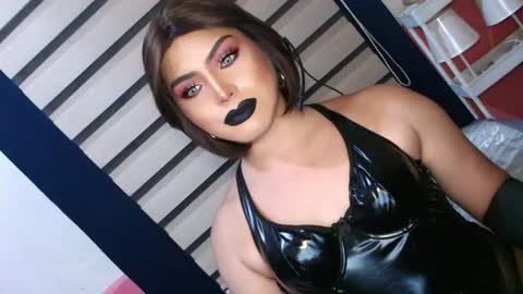 Snapshot of mysterious_diva chatting on 07/08/26, 04:00 SUPPORT GODDESS TRISHA AND DONT FORGET TO FOLLOW ME online show from 07/08/26, 04:00
