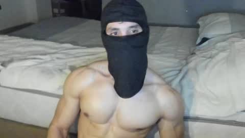 Snapshot of mysterious_muscles chatting on 03/25/26, 03:12 mysterious_muscles online show from 03/25/26, 03:12