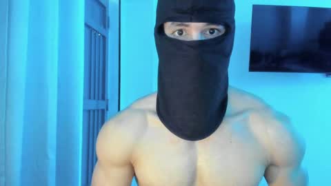 Snapshot of mysterious_muscles chatting on 04/18/26, 01:26 mysterious_muscles online show from 04/18/26, 01:26