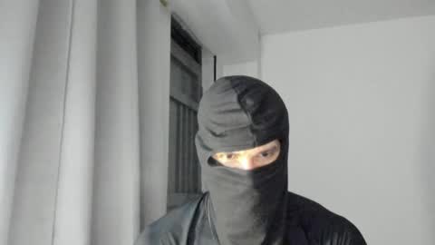 Snapshot of mysterious_muscles chatting on 04/23/26, 12:12 mysterious_muscles online show from 04/23/26, 12:12