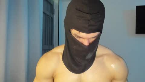 Snapshot of mysterious_muscles chatting on 04/25/26, 02:03 mysterious_muscles online show from 04/25/26, 02:03