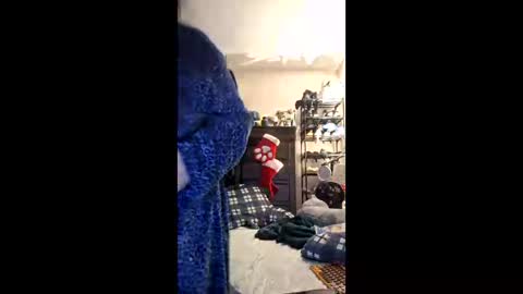 Snapshot of mysteriouswoman18 chatting on 12/03/25, 03:32 mysteriouswoman18 online show from 12/03/25, 03:32