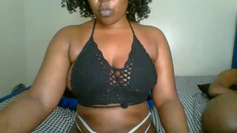 Snapshot of mystic_saucy chatting on 09/13/25, 03:06 mystic_saucy online show from 09/13/25, 03:06