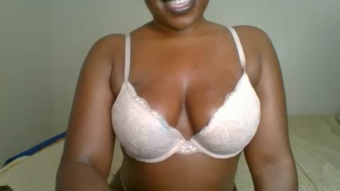 Snapshot of mystic_saucy chatting on 09/18/25, 06:32 mystic_saucy online show from 09/18/25, 06:32
